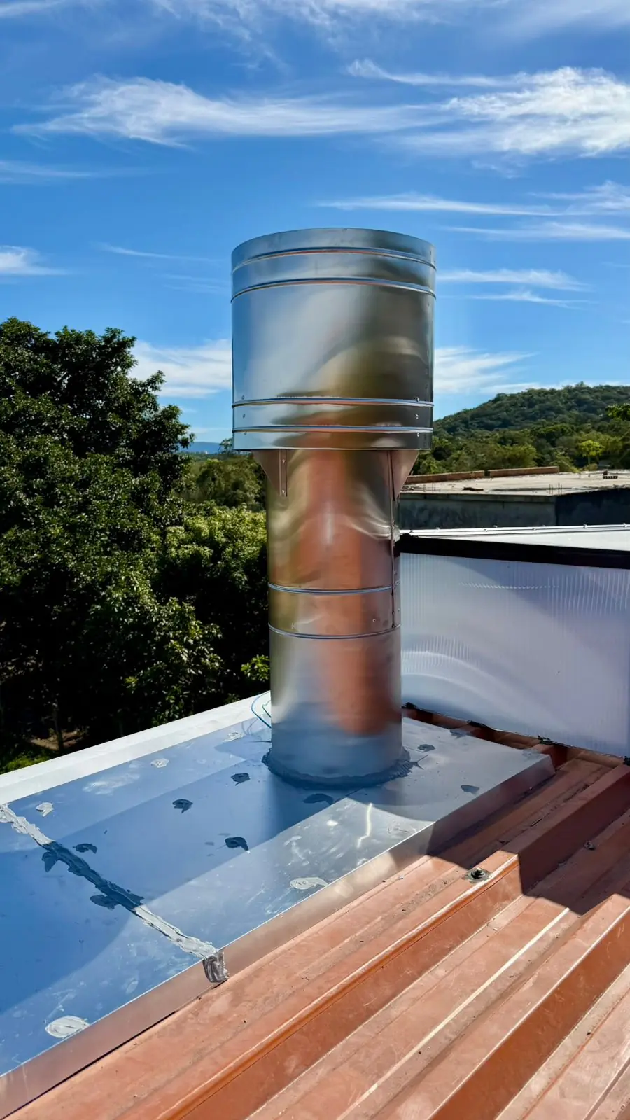 Instalação de chaminé em aço inox em Florianópolis